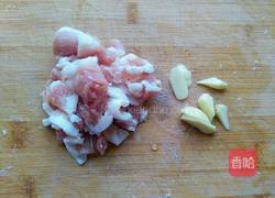 茭白炒肉的做法图解3