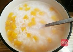 剩饭巧做地瓜粥的做法图解3