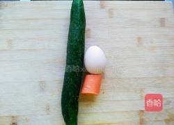 黄瓜炒蛋的做法图解1