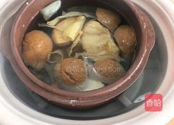 【呷补丨煲汤】猴头菇花胶炖鸡肉汤（3人份）的做法图解6