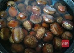 板栗烧鸡的做法图解1