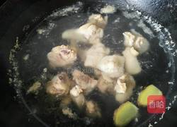 板栗烧鸡的做法图解5