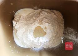 瓜子仁吐司的做法图解1