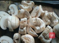 蘑菇清炒鸡毛菜的做法图解2