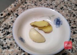 肉末毛豆的做法图解2