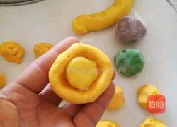 玲珑南瓜饼的做法图解3