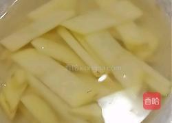 西红柿鸡蛋炒面的做法图解2