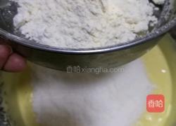 不回缩零失败的纸杯蛋糕的做法图解5