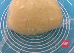 红薯玉米鸡肉面包的做法图解3