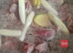 排骨玉米汤的做法图解1