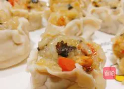 Illustration of how to make dumpling wrappers with Shaomai 7