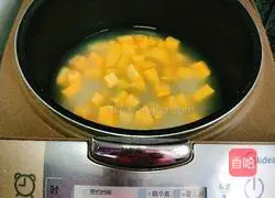 Illustration of how to make sweet potato porridge 5