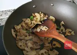 Illustration of making sweet and sour lotus root slices 3