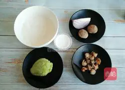 Illustration of how to make bergamot scallop seafood soup 1