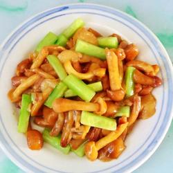 滑子菇炒青瓜的做法[图]