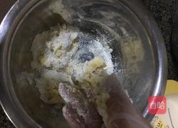 酥粒辫子豆沙面包的做法图解2