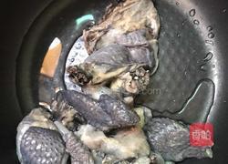 乌鸡桂圆红枣汤的做法图解1