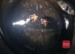 五花肉炖酸菜的做法图解5