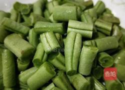 橄榄菜肉末炒四季豆的做法图解1