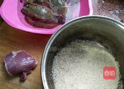 海鲜粥的做法图解1