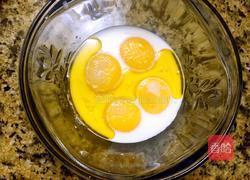 电饭煲蛋糕的做法图解4