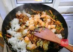 老干妈肉丝炒饭的做法图解7