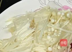 瘦肉炒金针菇的做法图解2