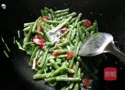 腊肉炒四季豆的做法图解11