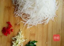 清炒萝卜丝的做法图解1