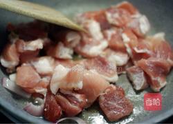 超下饭！快手辣白菜炒猪肉的做法图解4