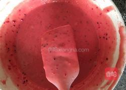 火龙果八寸戚风蛋糕的做法图解9