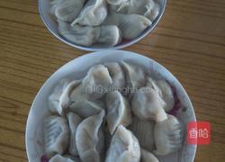 一个肉丸的大饺子的做法图解4