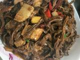 五花肉炒干豆角