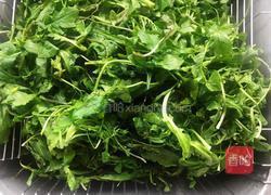 荠菜素饺子的做法图解1