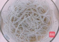 番茄牛腩炖粉条的做法图解1