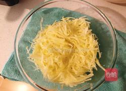 土豆丝鸡蛋饼的做法图解1