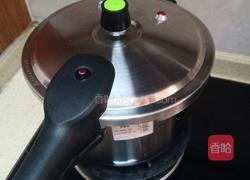 大骨汤的做法图解6