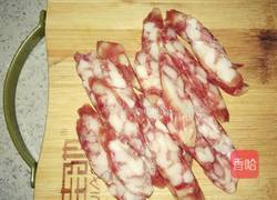 香肠煲仔饭的做法图解2