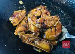 Illustration of how to make Coke Chicken Wings 10
