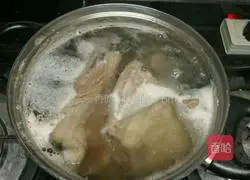 Illustration of making your own hand-caught mutton 3