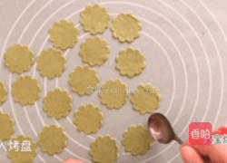 茼蒿脆脆饼干-宝宝辅食零食的做法图解8