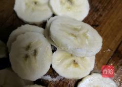 酸奶水果的做法图解2