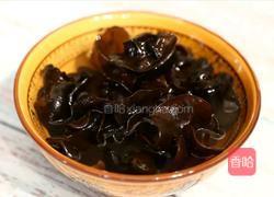 木耳炒腐竹的做法图解3