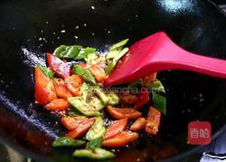 木耳炒腐竹的做法图解7