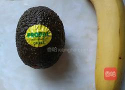 香蕉牛油果泥的做法图解1