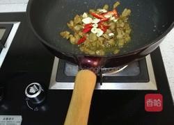 猪肉渣炒大白菜的做法图解3