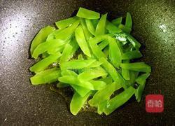 莴笋炒肉的做法图解3