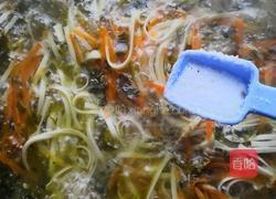 酸菜面的做法图解9