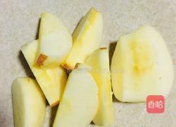 苹果 梨红枣枸杞黑糖姜茶的做法图解3