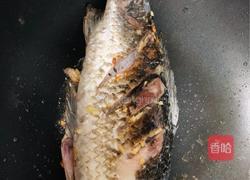 奶白鲫鱼汤的做法图解2